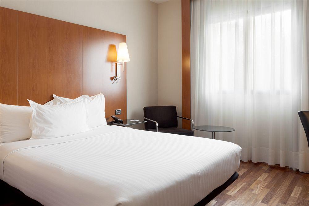 Ac Hotel Badajoz By Marriott Екстер'єр фото