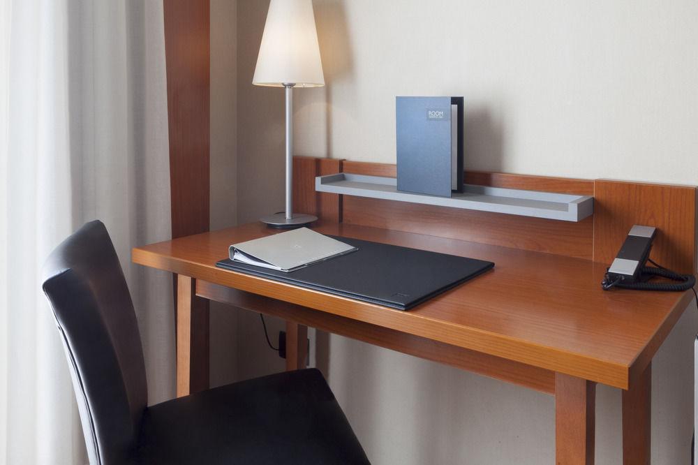 Ac Hotel Badajoz By Marriott Екстер'єр фото