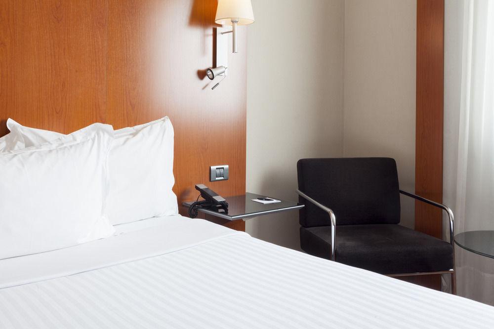 Ac Hotel Badajoz By Marriott Екстер'єр фото