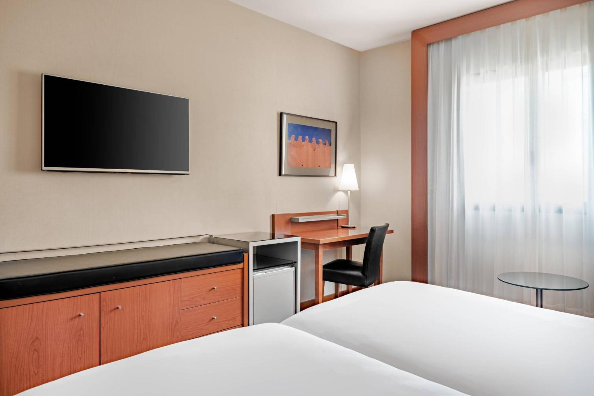 Ac Hotel Badajoz By Marriott Екстер'єр фото
