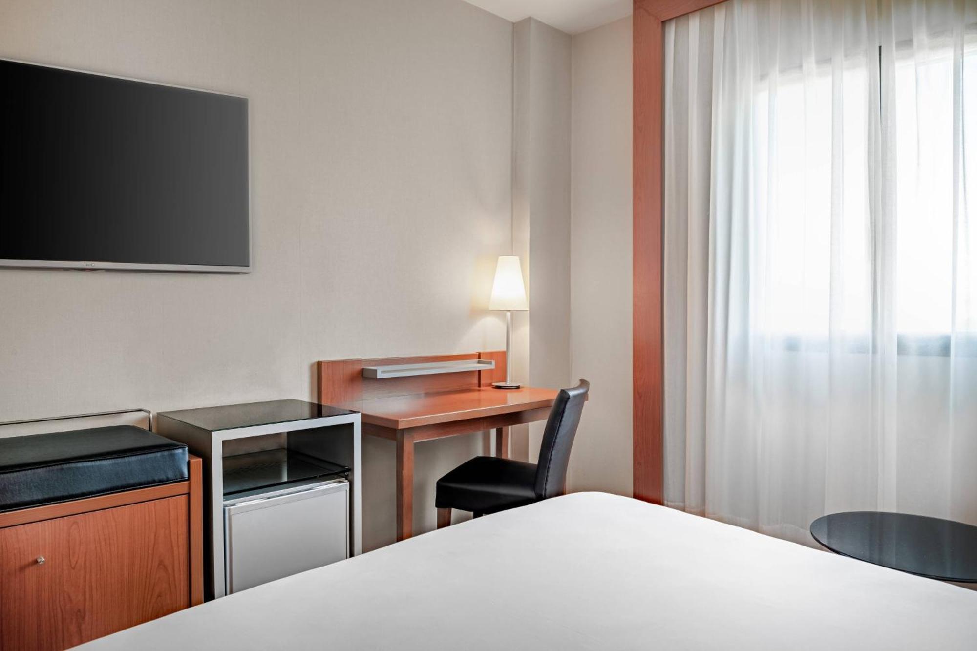 Ac Hotel Badajoz By Marriott Екстер'єр фото