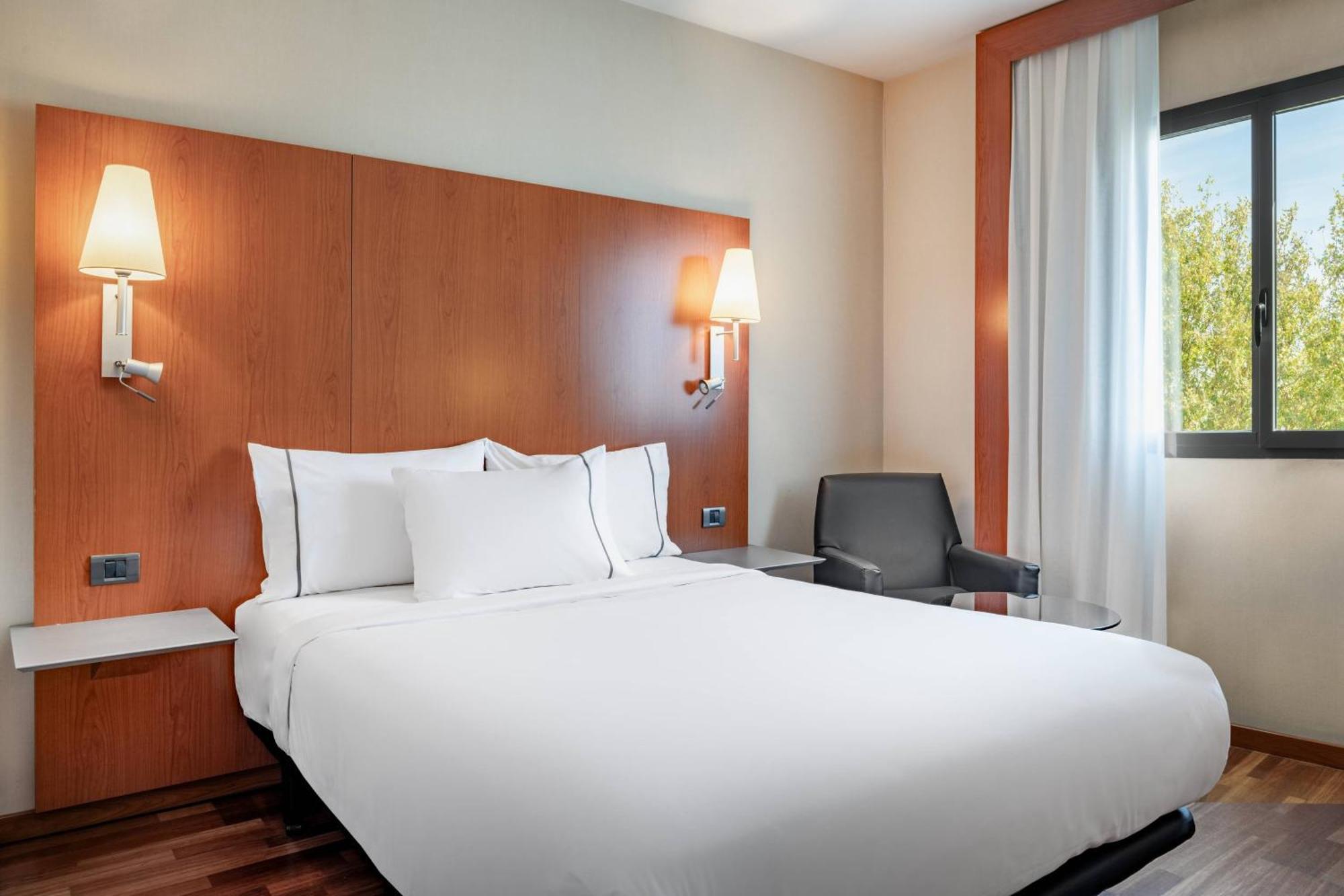 Ac Hotel Badajoz By Marriott Екстер'єр фото