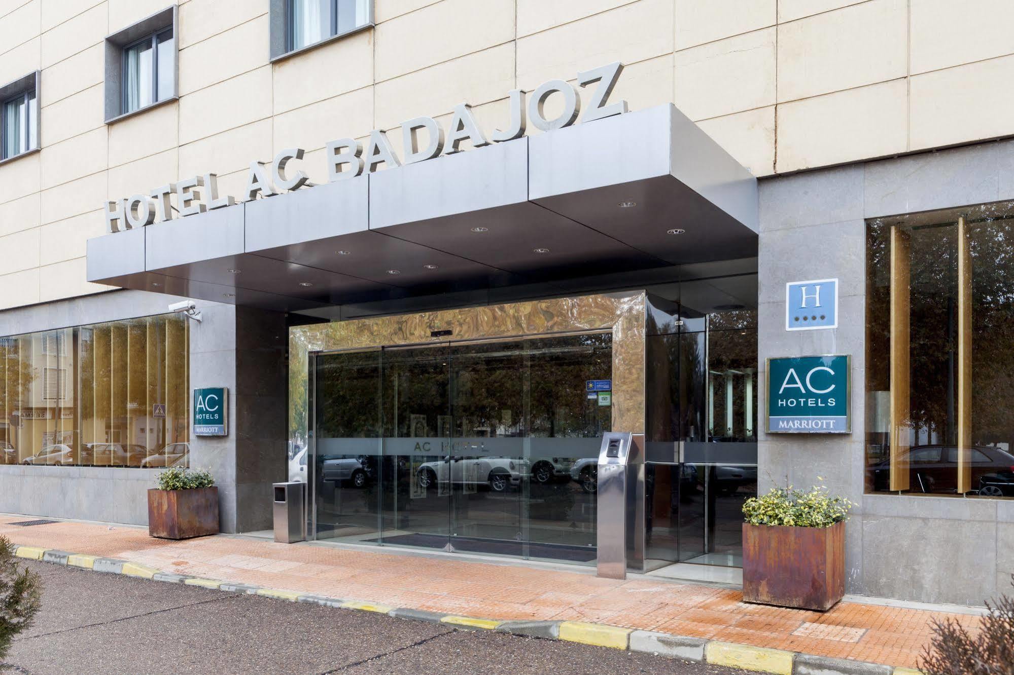 Ac Hotel Badajoz By Marriott Екстер'єр фото
